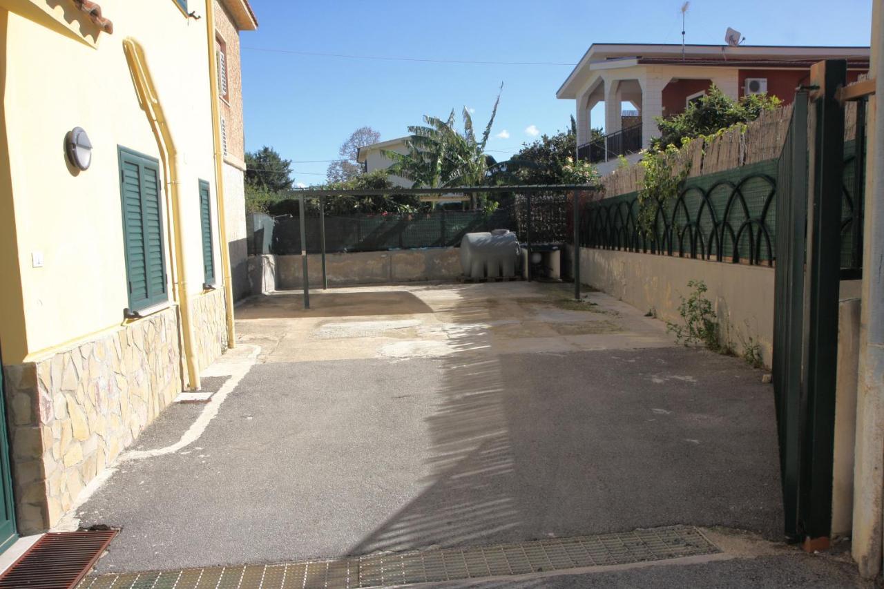 La Casa Gialla Trabia Eksteriør bilde